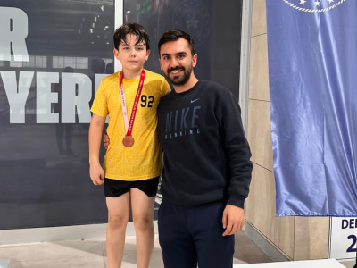 Okullar Arası Yüzme Turnuvası İl Üçüncüsü