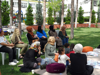 Anneler Günü Buluşması ve İlk P4C Oturumu