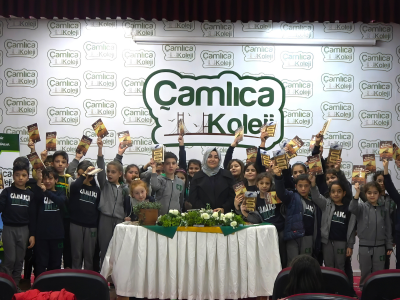 Sosyolog-Yazar Emine ARLI İmza ve Söyleşi Günü